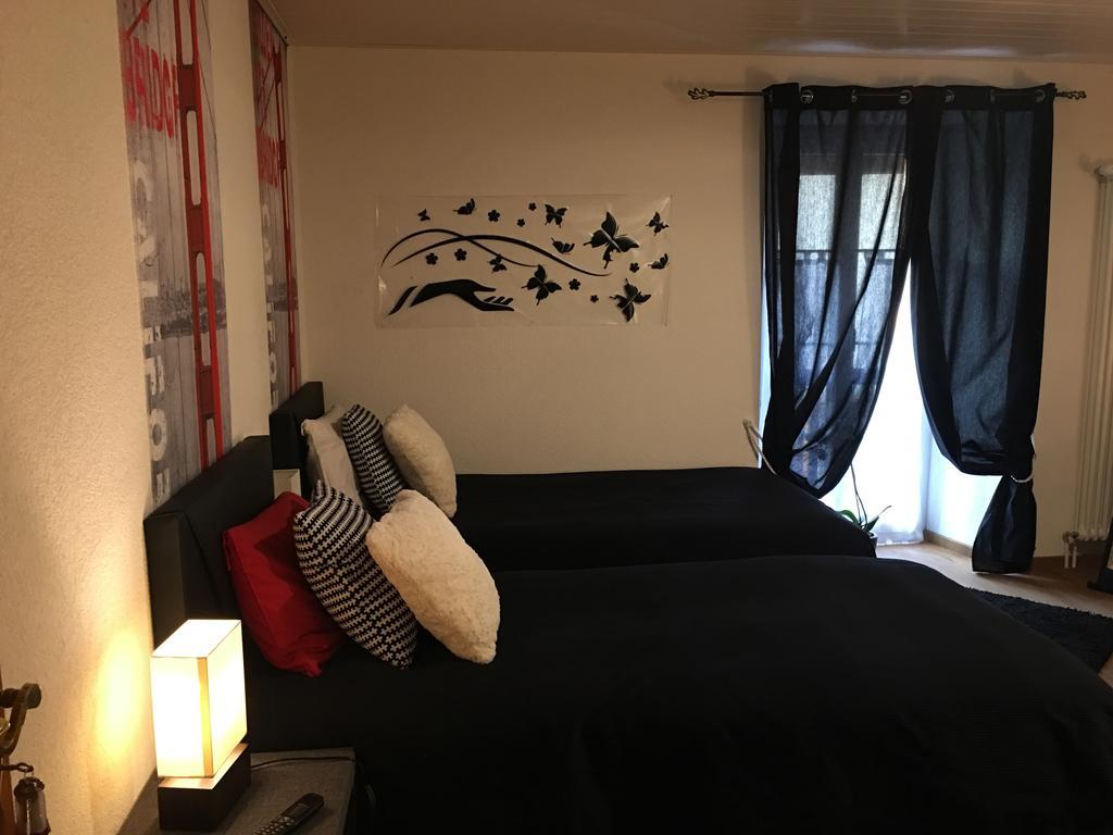Au P'Tit Bonheur Hotel Cheseaux-sur-Lausanne Buitenkant foto